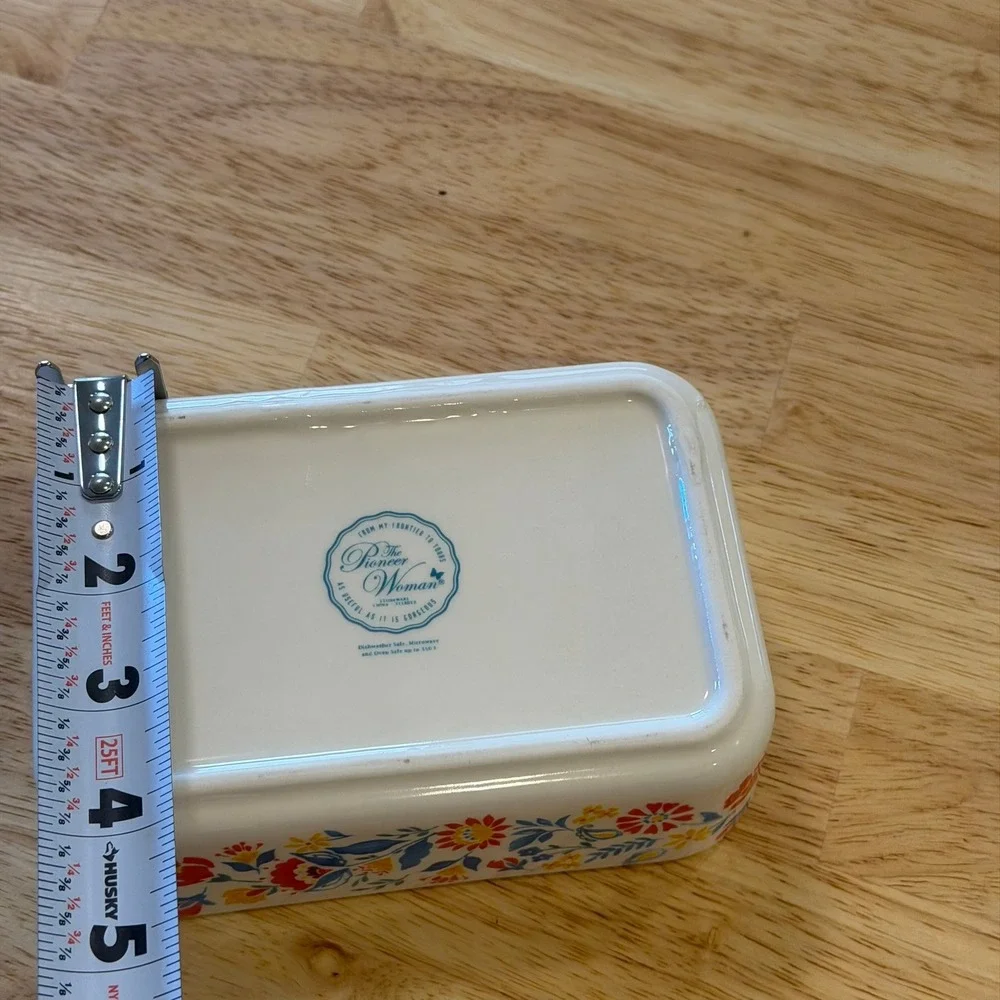 The Pioneer Woman Maize Sweet Rose Stoneware Rectangular and Round 2 Piece